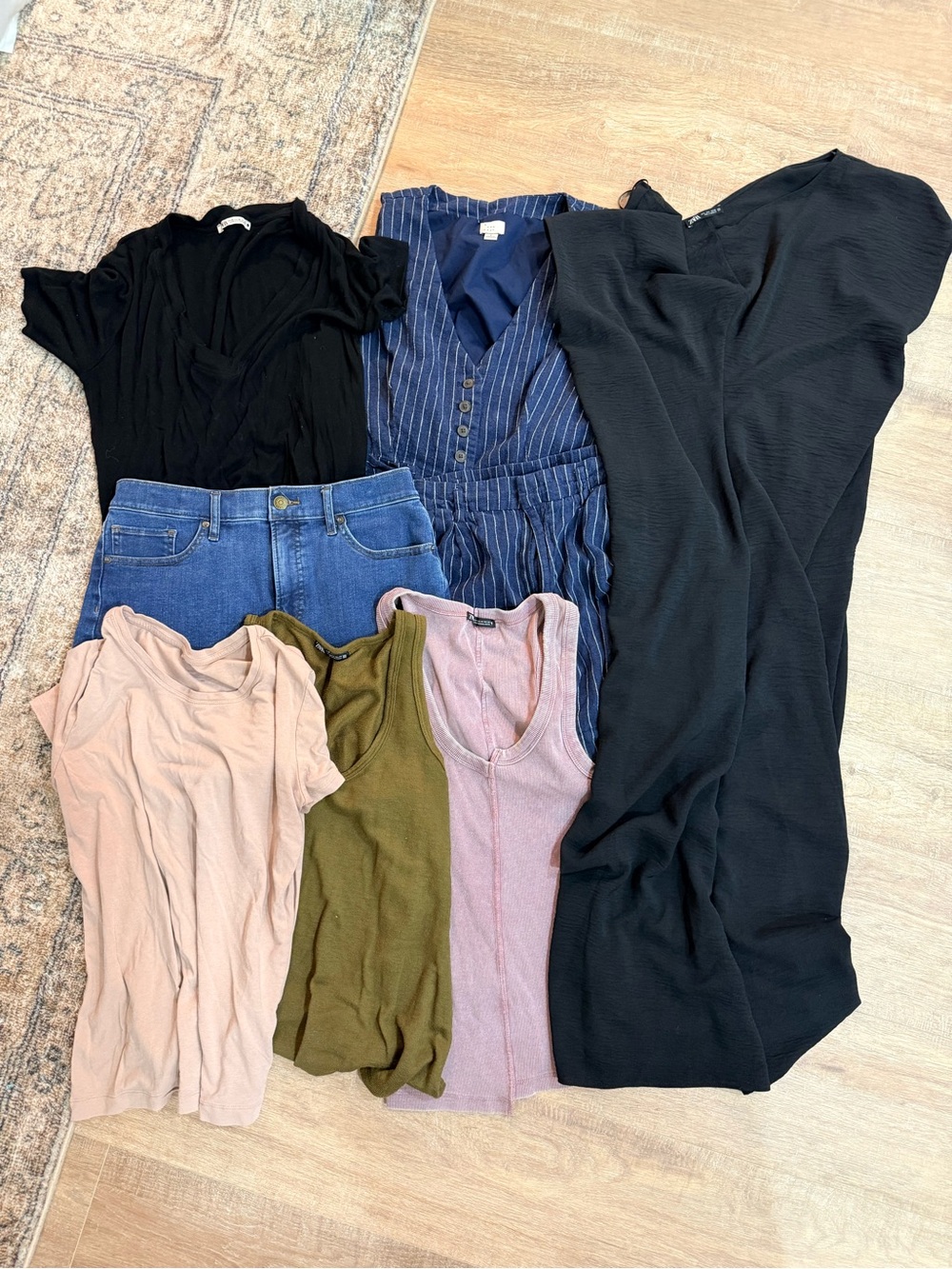 Women’s Black V-Neck Short Sleeve Top - Classic Everyday Tee